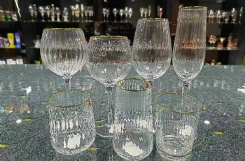 wine glass