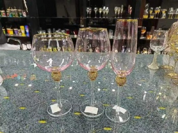 wine glass